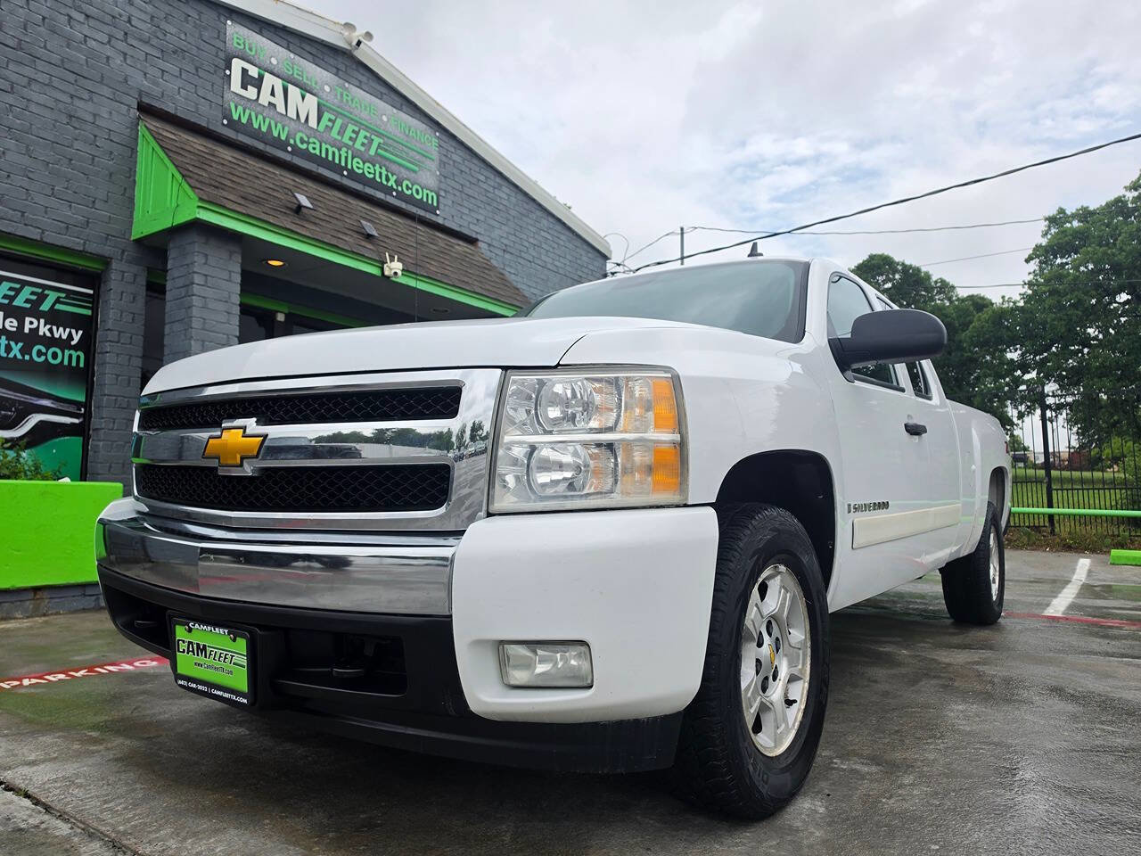 Used 2008 Chevrolet Silverado 1500 LT w/ Power Pack Plus AWD/4WD image 2