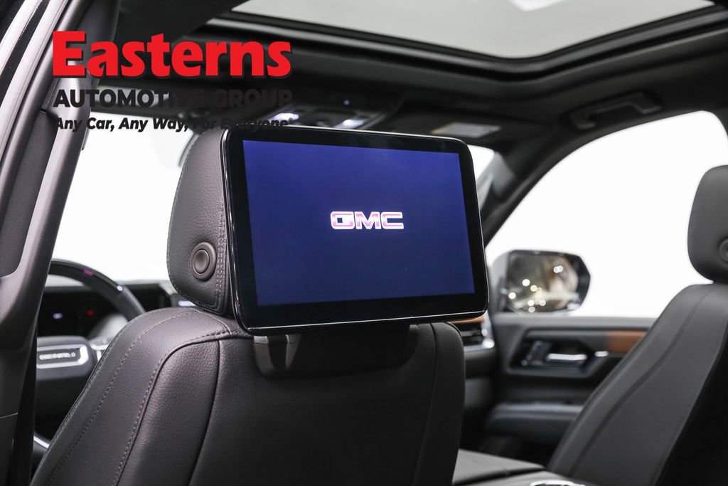 Used 2025 GMC Yukon XL Denali w/ Denali Reserve Package image 24