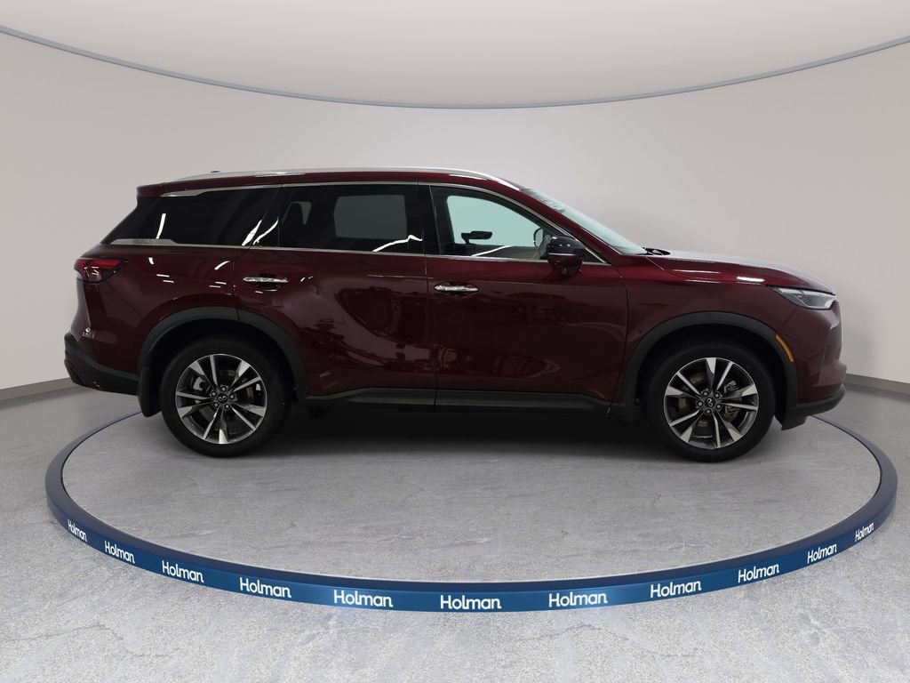 Certified 2023 INFINITI QX60 Luxe w/ Cargo Package AWD/4WD image 4