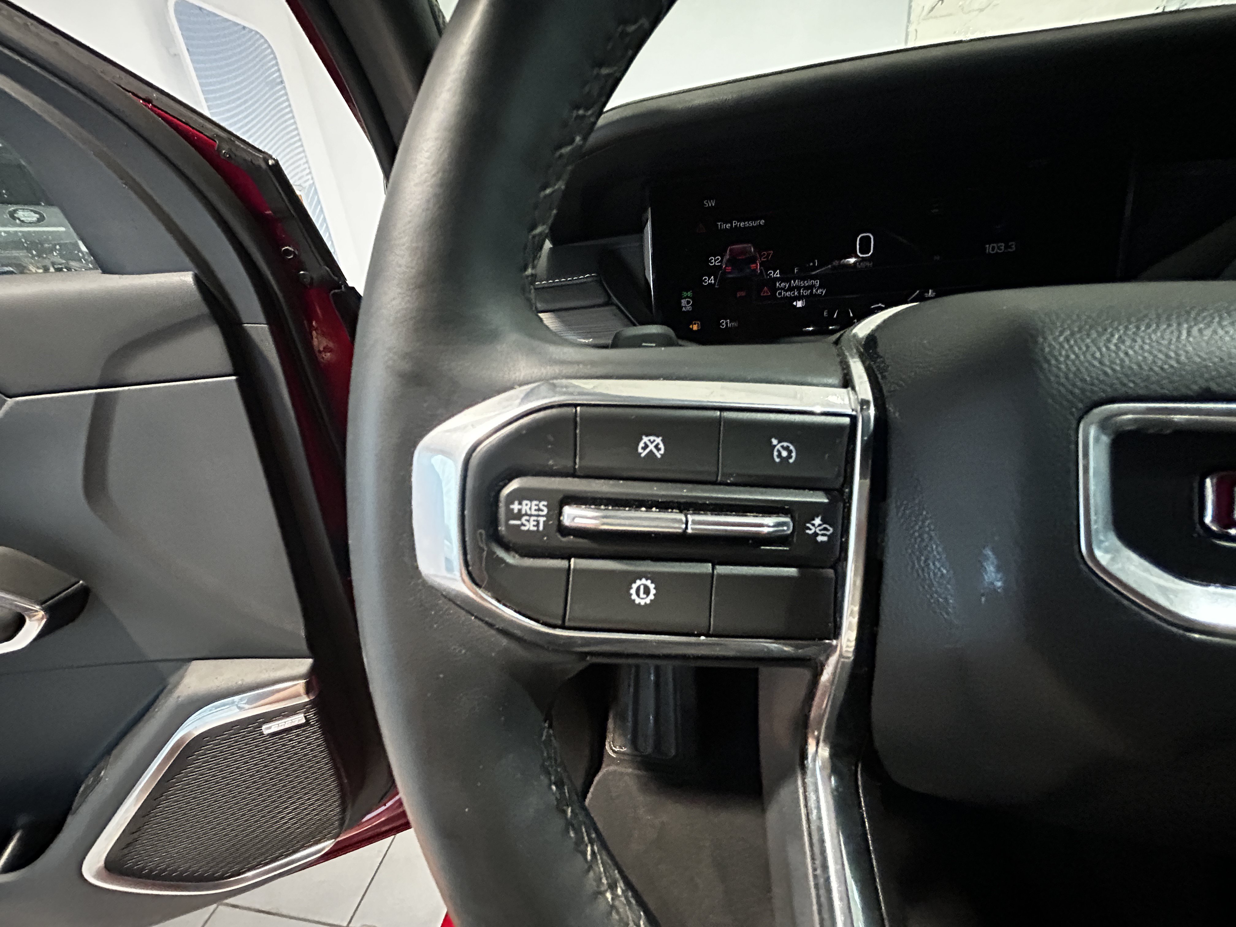 Used 2024 GMC Acadia Elevation w/ Luxury Package FWD image 12