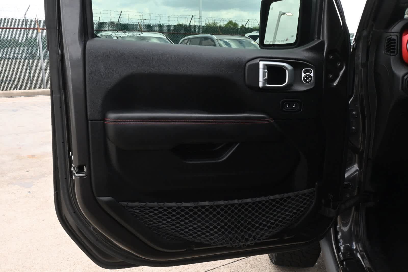 Used 2020 Jeep Wrangler Unlimited Rubicon AWD/4WD image 18