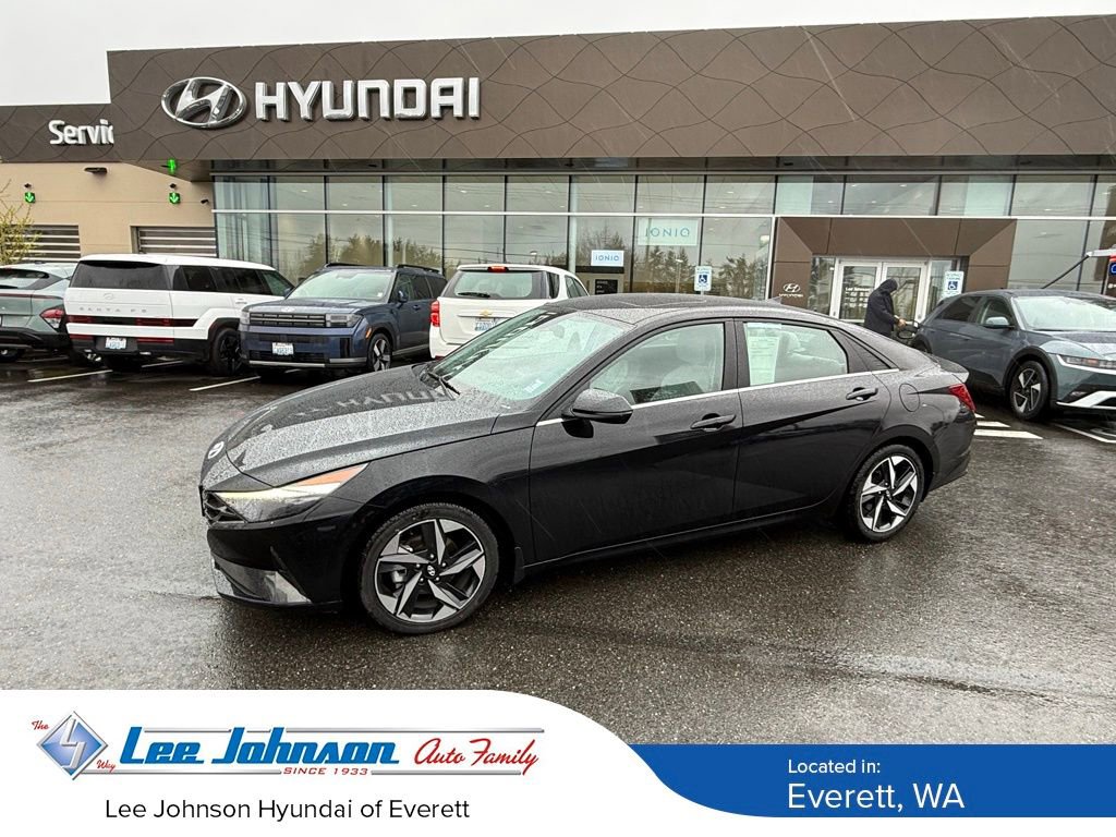Used 2023 Hyundai Elantra Limited w/ Winter Weather Package image 1