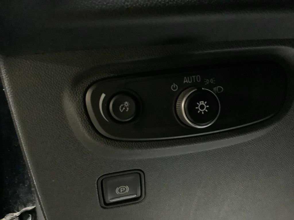 Used 2018 GMC Terrain SLE w/ Driver Convenience Package image 23