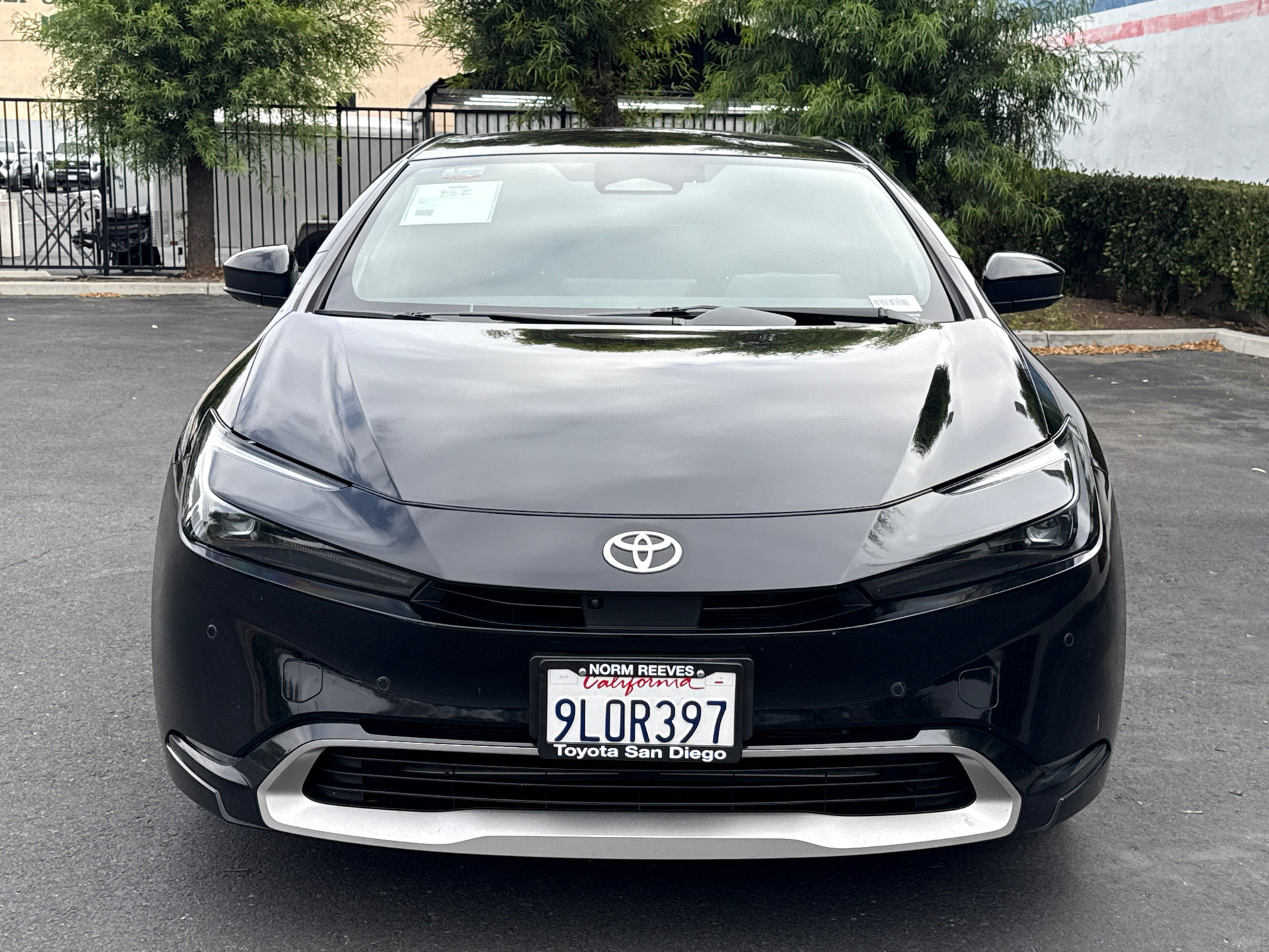 Certified 2024 Toyota Prius Prime Premium w/ Advanced Technology Package FWD image 6