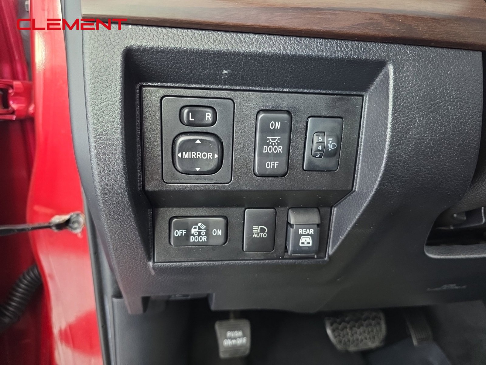 Used 2019 Toyota Tundra SR5 image 11