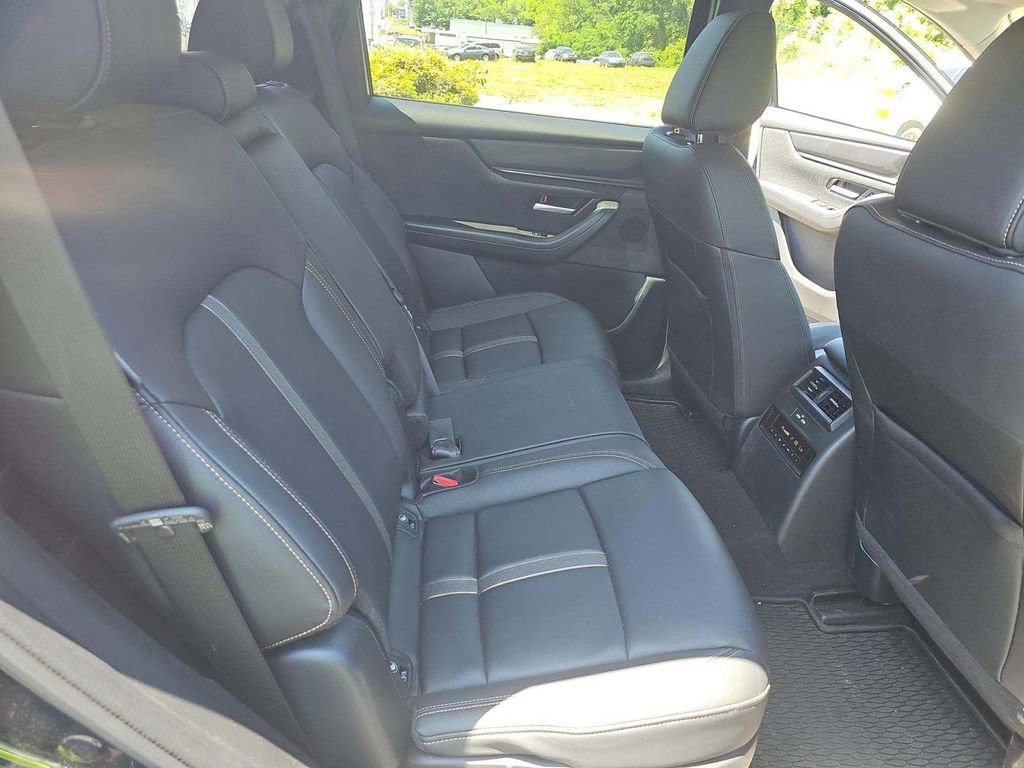 Used 2025 MAZDA CX-90 3.3 Turbo w/ Select Package AWD/4WD image 11