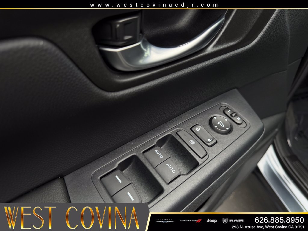 Used 2025 Honda CR-V EX image 15