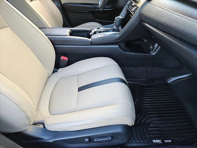 Used 2017 Honda Civic Touring image 18