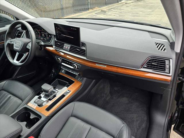 Used 2023 Audi Q5 2.0T Premium Plus w/ Premium Plus Package AWD/4WD image 10