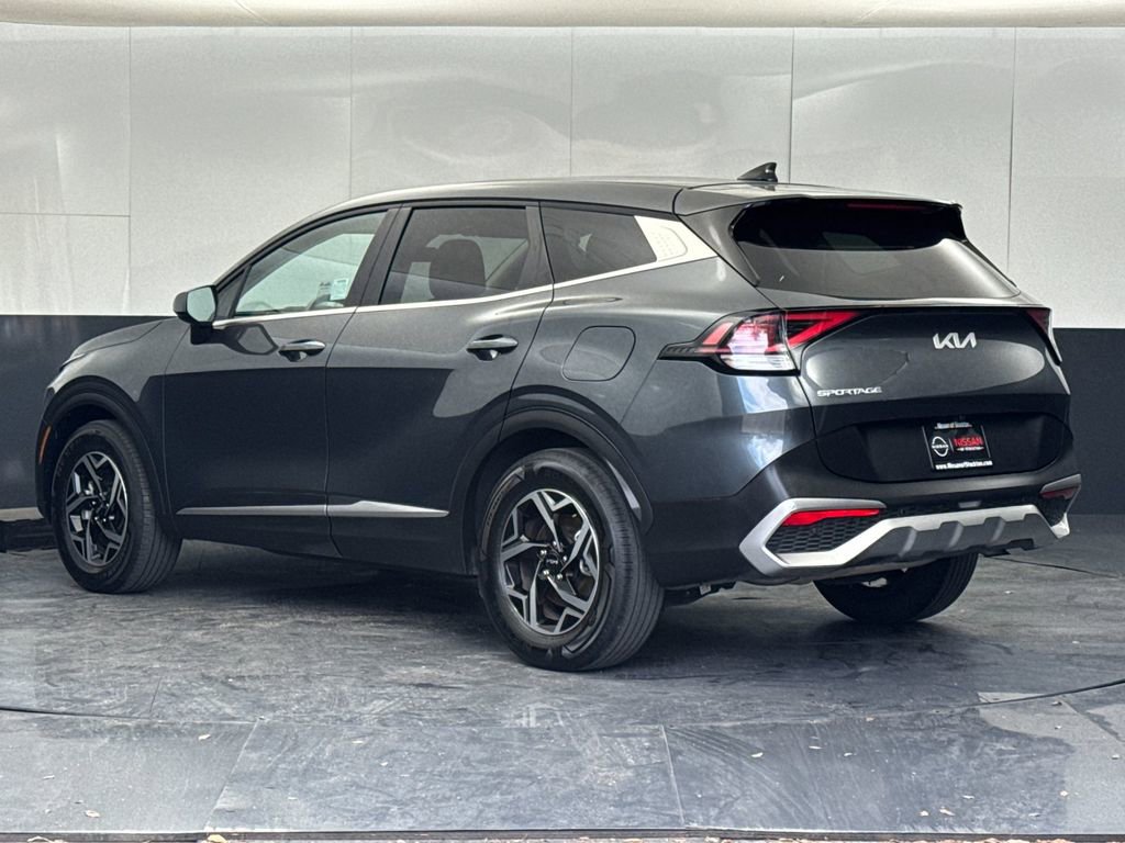 Used 2024 Kia Sportage LX image 5