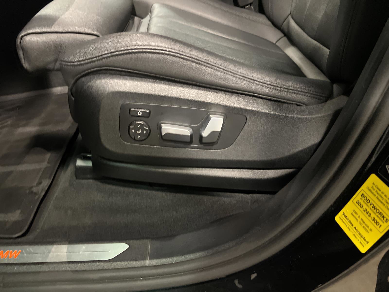 Used 2020 BMW X5 xDrive40i w/ Premium Package image 26