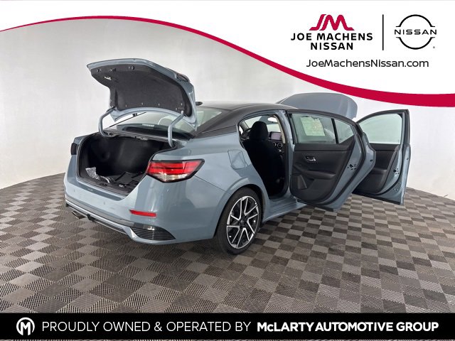 Certified 2025 Nissan Sentra SR image 14