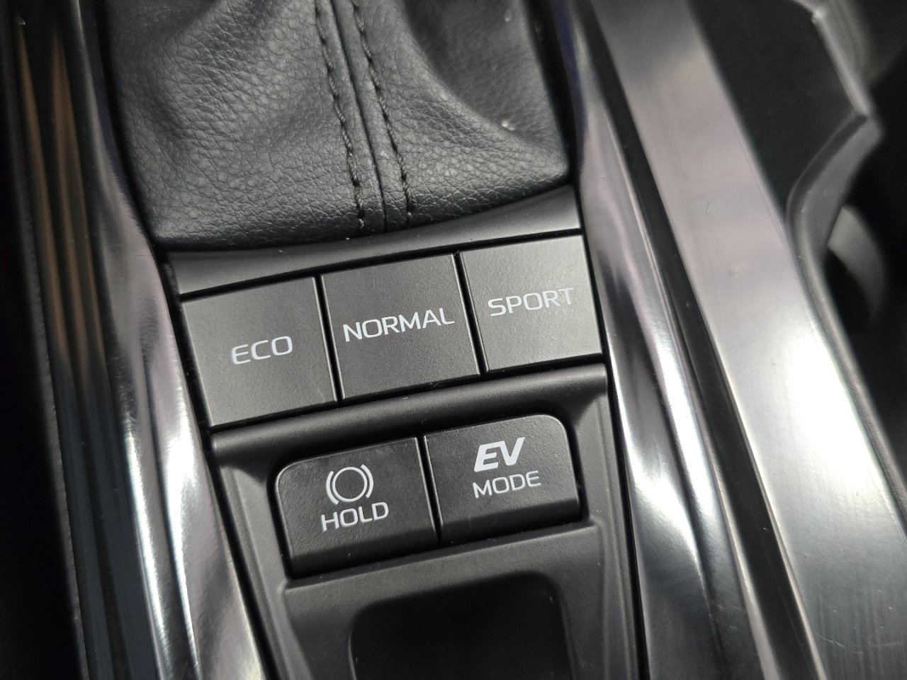 Certified 2025 Toyota Camry LE FWD image 6