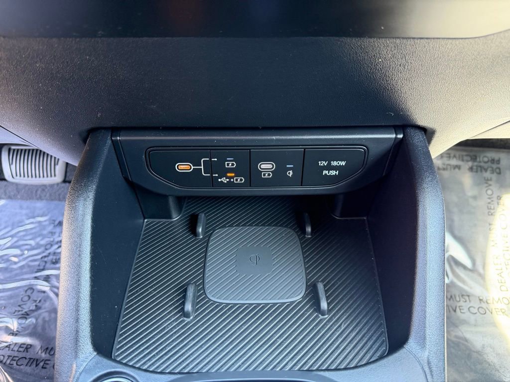 Used 2025 Kia K4 EX image 24