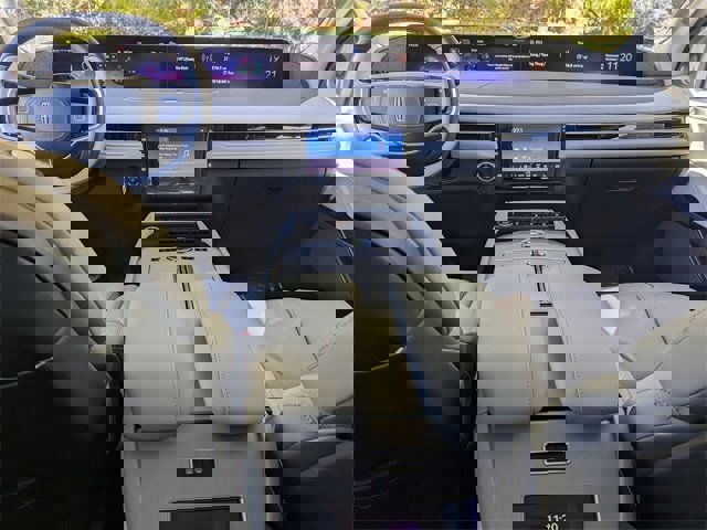 New 2025 Lincoln Navigator Reserve image 5