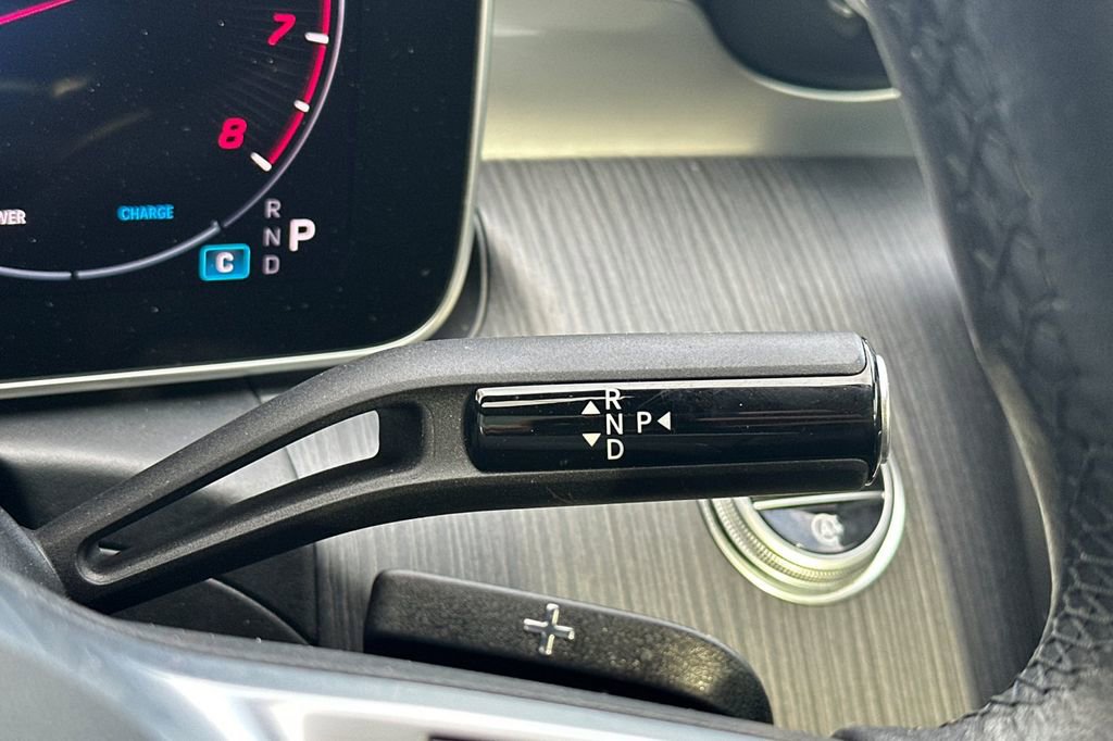 Used 2025 Mercedes-Benz C 300 Sedan image 20