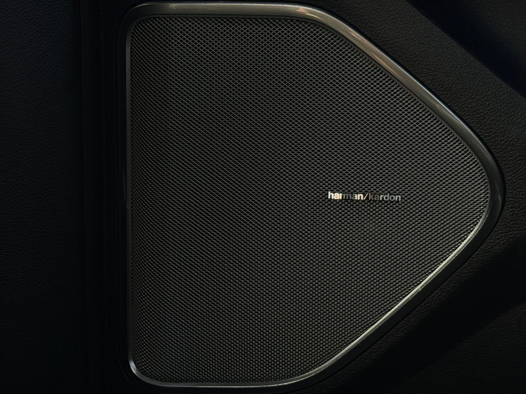 New 2027 RAM 1500 Laramie w/ Night Edition AWD/4WD image 15