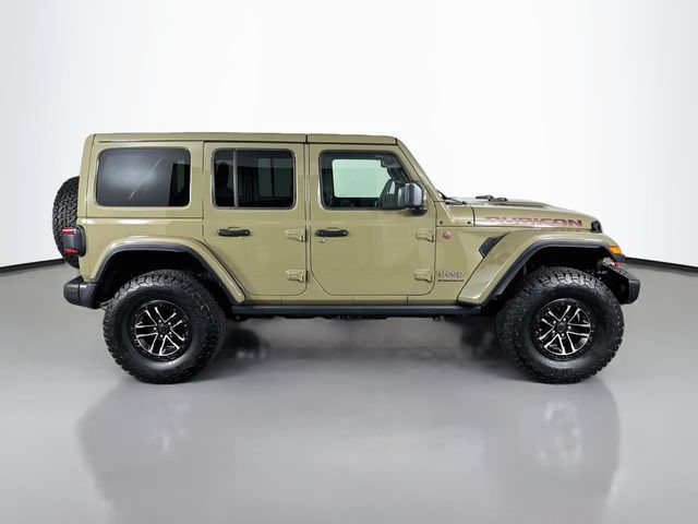 Used 2025 Jeep Wrangler Unlimited Rubicon AWD/4WD image 5