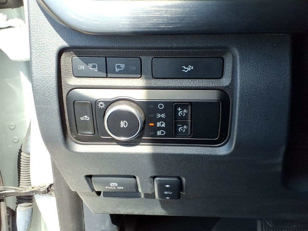 Used 2024 Ford F250 Lariat w/ Sport Appearance Package AWD/4WD image 36