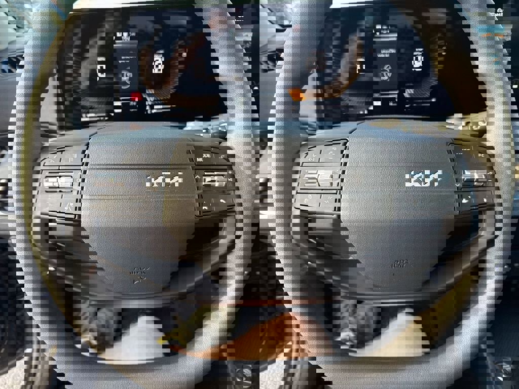 New 2026 Kia K4 LX image 15