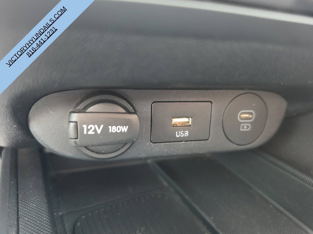 Used 2025 Hyundai Elantra SEL FWD image 20