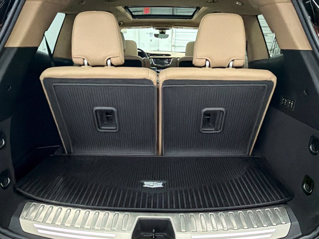 Used 2022 Cadillac XT6 Premium Luxury w/ Platinum Package FWD image 30