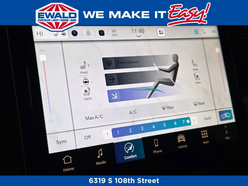 New 2025 Jeep Grand Cherokee Limited w/ Luxury Tech Group II image 4