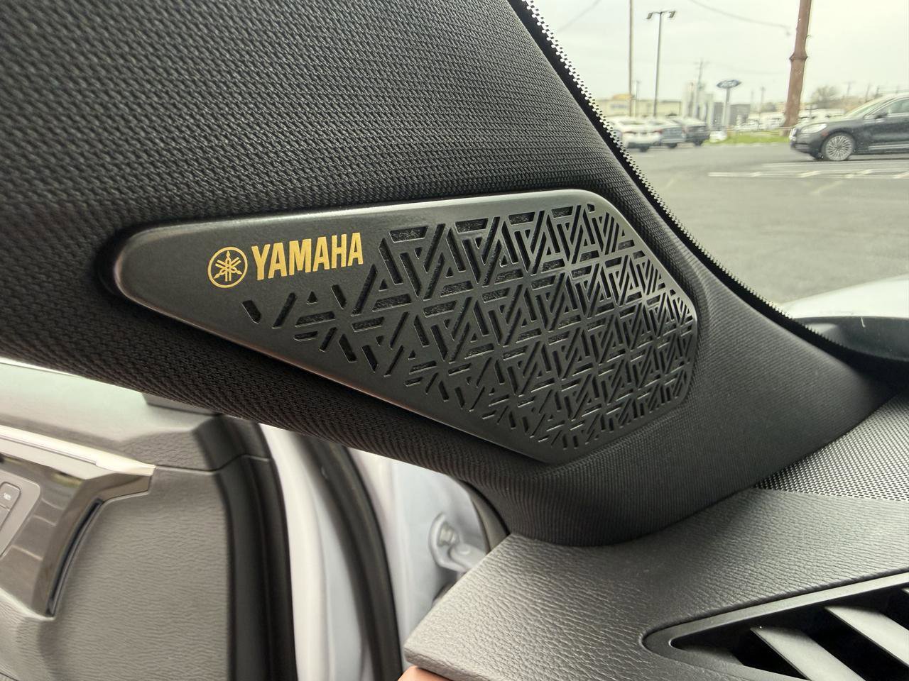 Used 2025 Mitsubishi Outlander SEL image 19