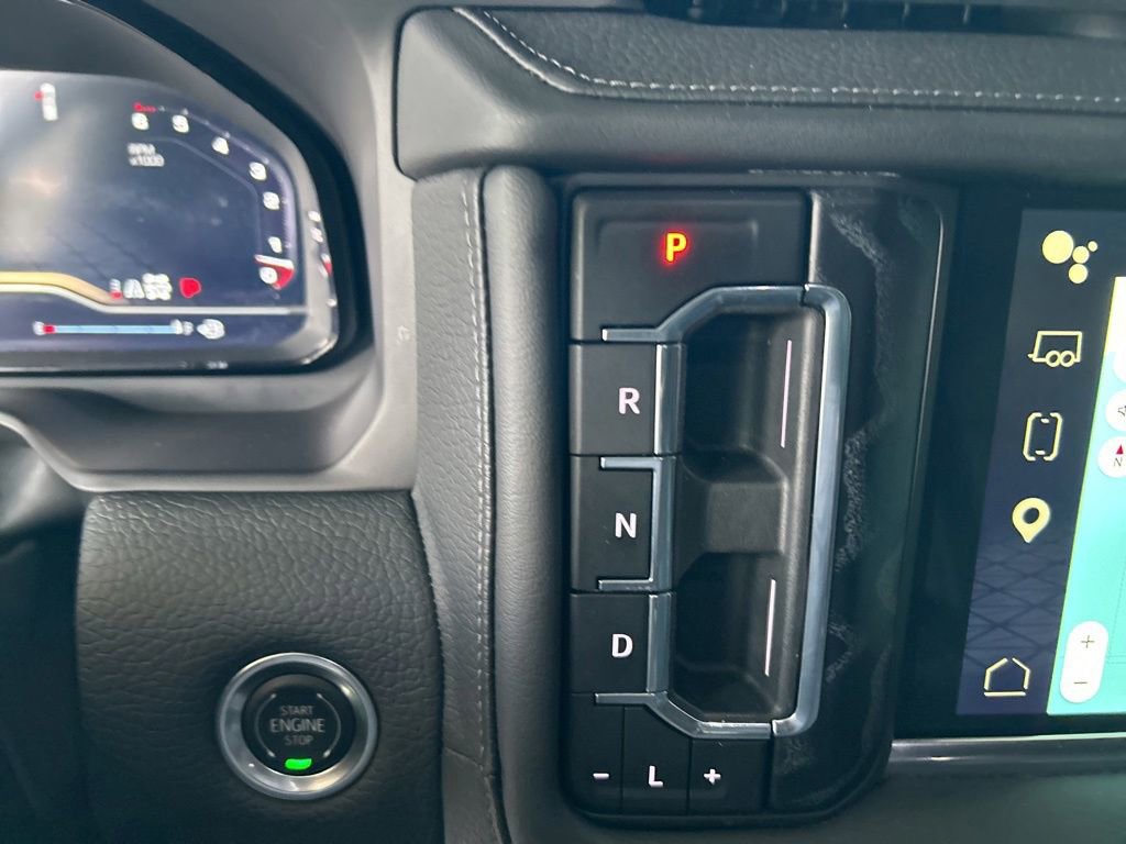 Used 2024 GMC Yukon Denali w/ Denali Reserve Package AWD/4WD image 8