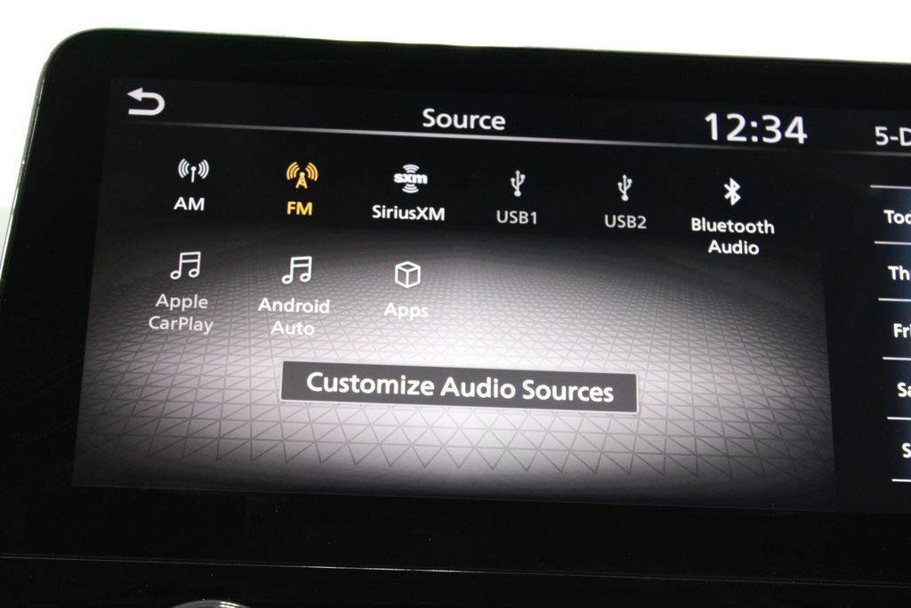 Used 2024 Nissan Armada SV image 46