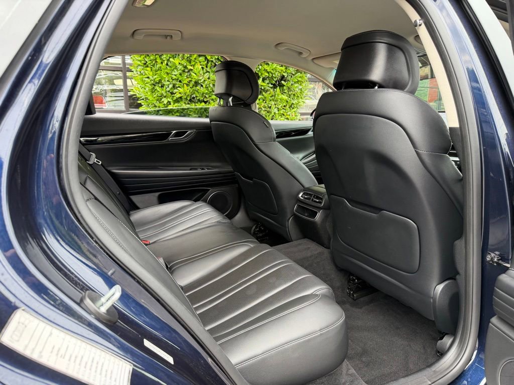 Used 2023 Genesis G80 2.5T AWD/4WD image 38