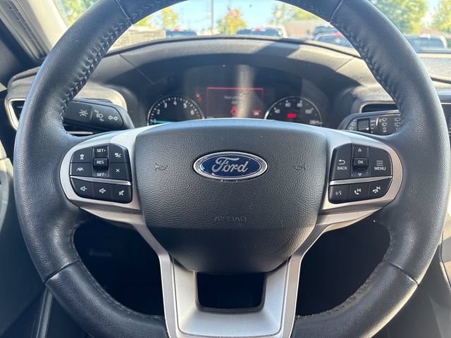 Used 2023 Ford Explorer XLT w/ Equipment Group 202A AWD/4WD image 15