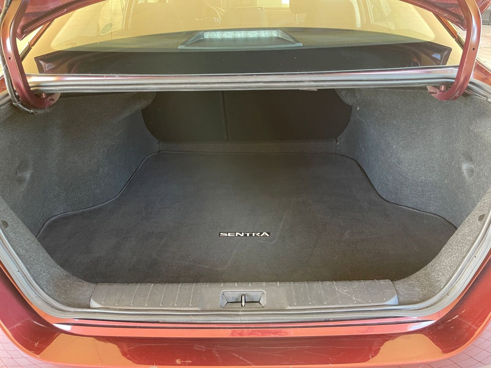 Used 2024 Nissan Sentra SV image 30