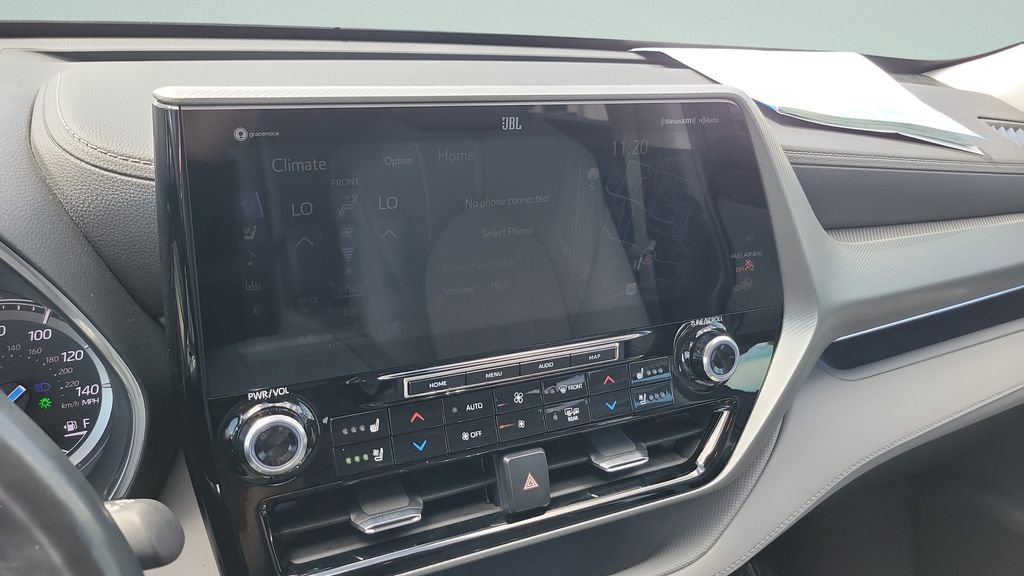 Used 2022 Toyota Highlander Platinum FWD image 14