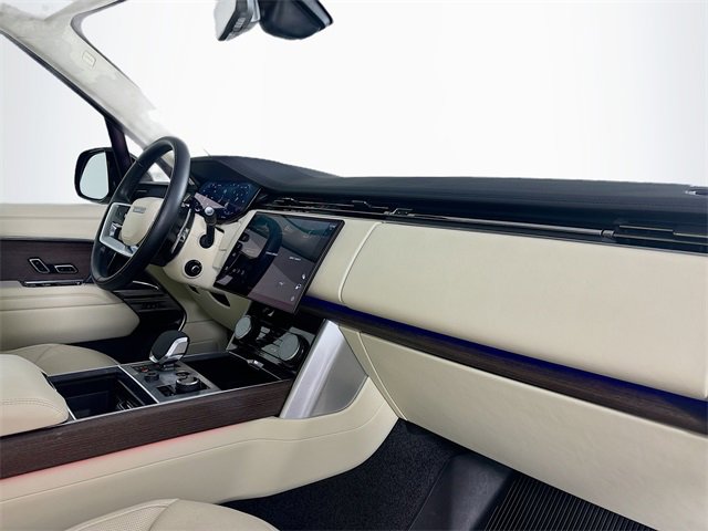 Certified 2023 Land Rover Range Rover SE image 30