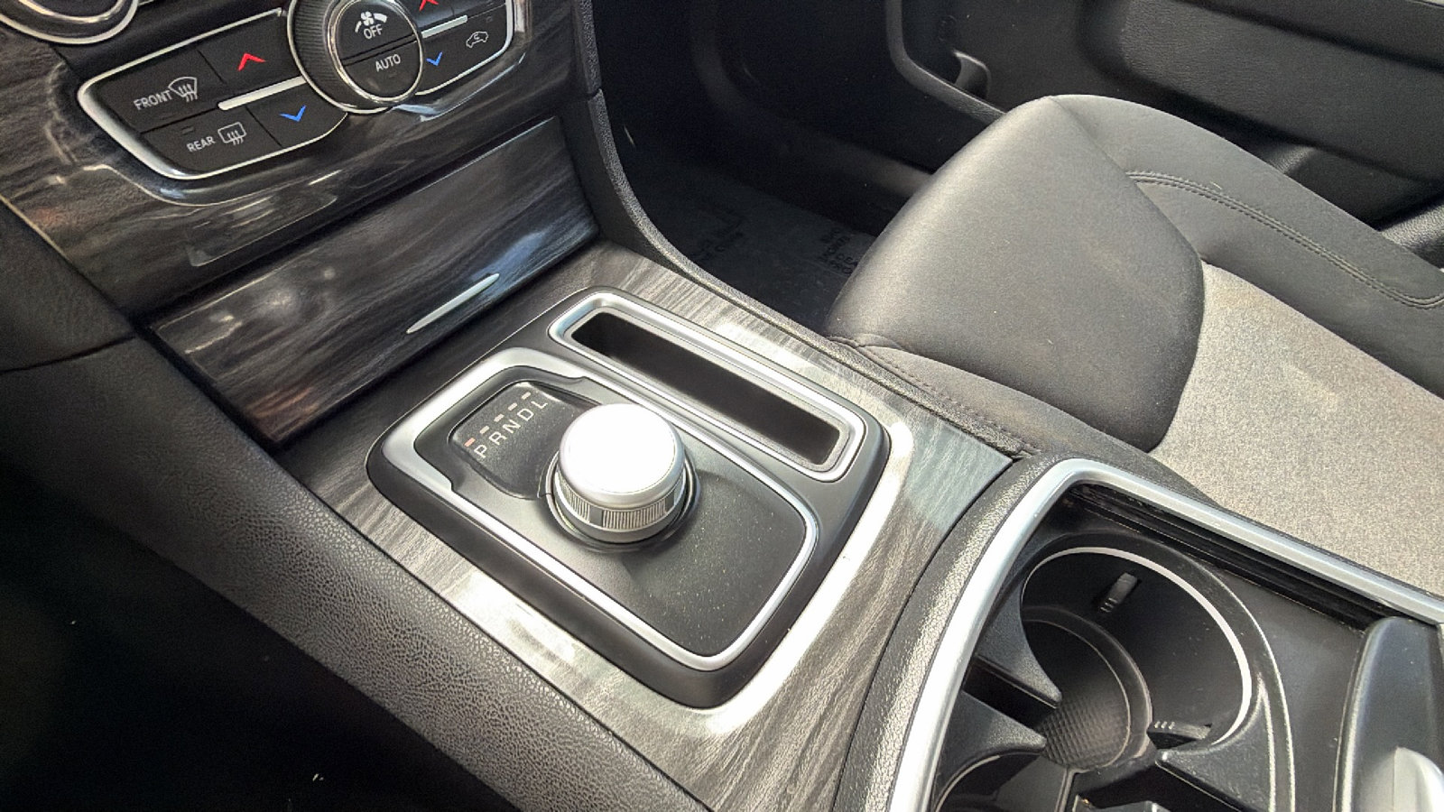 Used 2020 Chrysler 300 Touring w/ Sport Appearance Package image 29