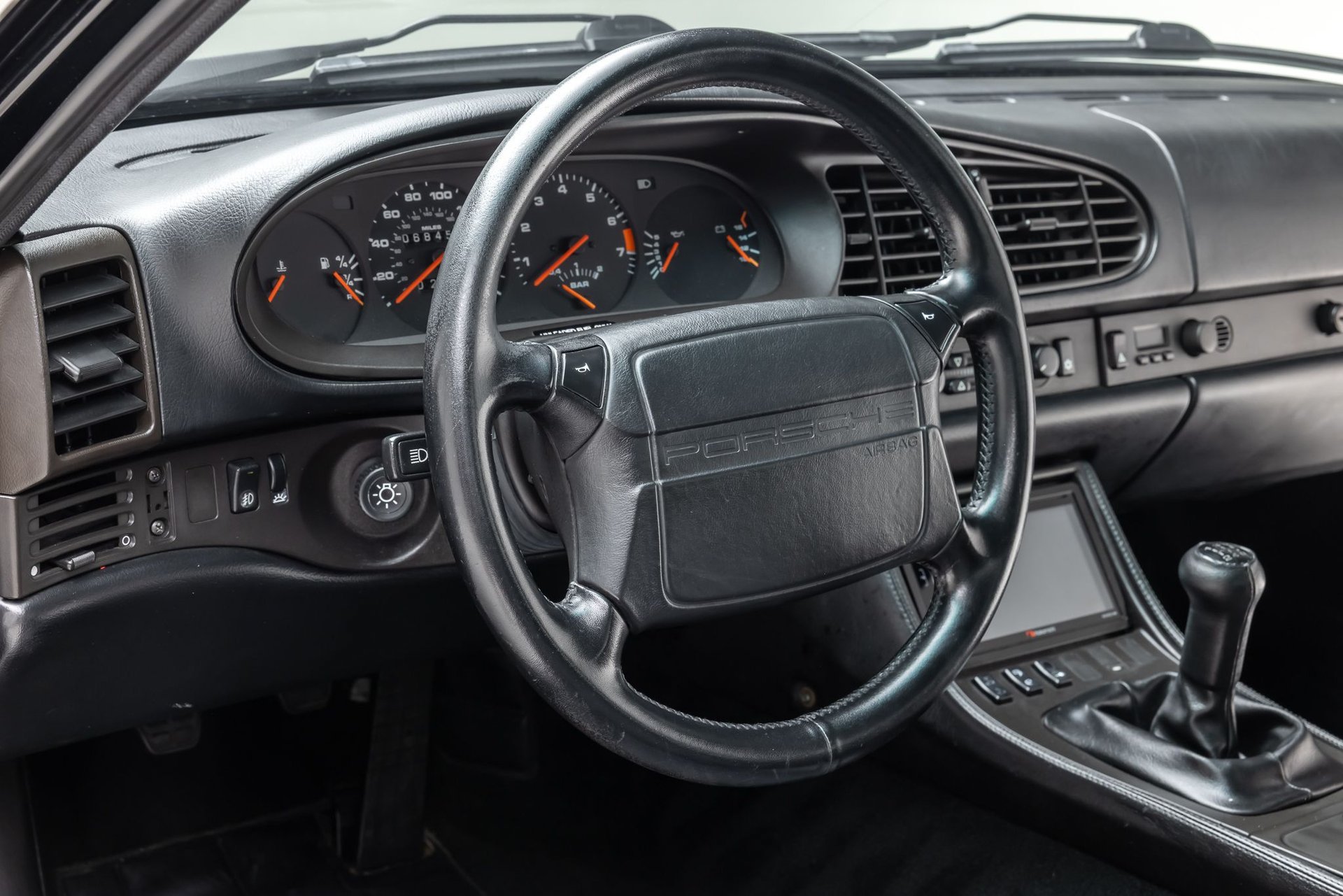 Used 1989 Porsche 944 Turbo RWD image 13