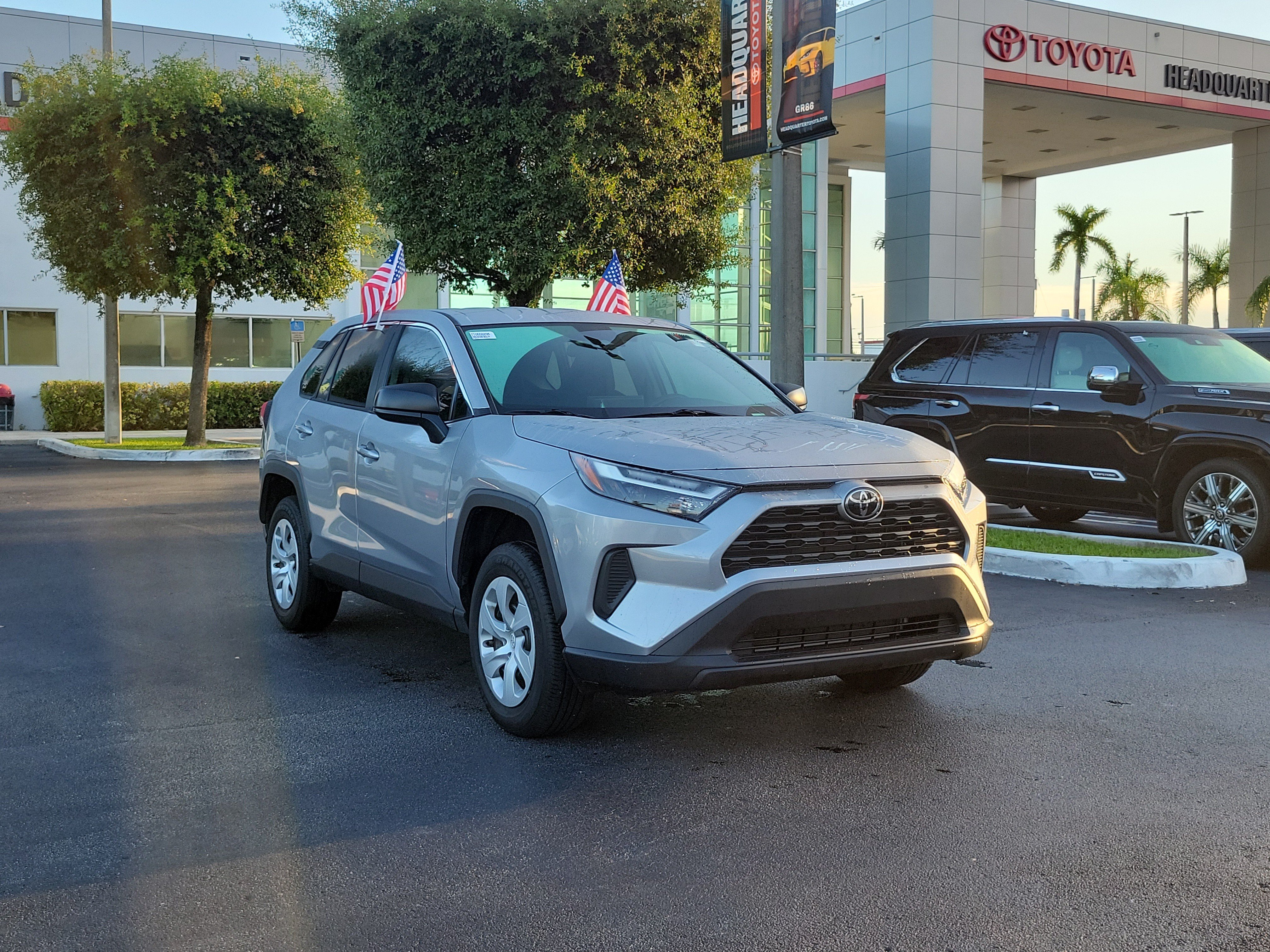 Used 2025 Toyota RAV4 LE FWD image 2