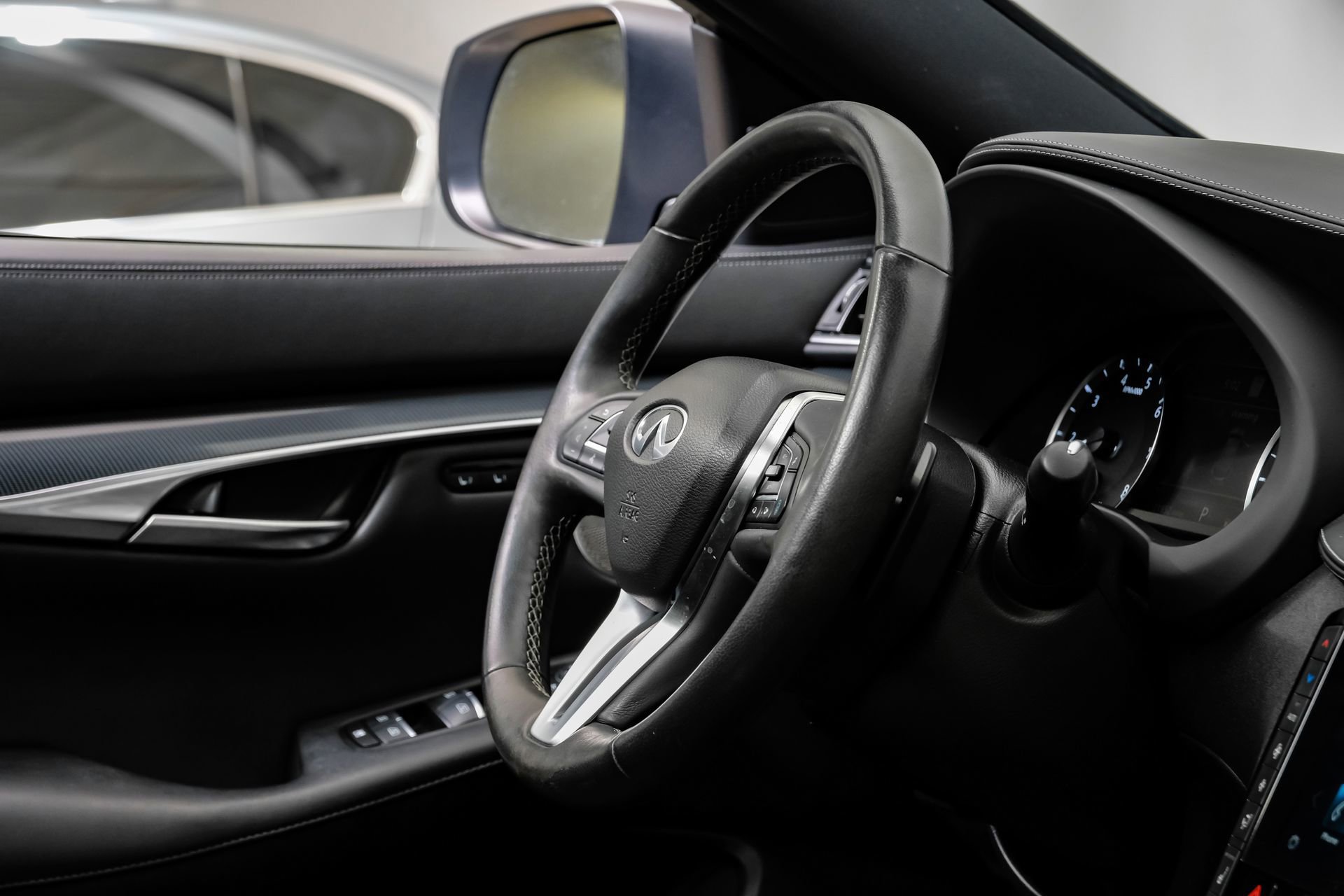 Used 2023 INFINITI QX50 Sport image 18