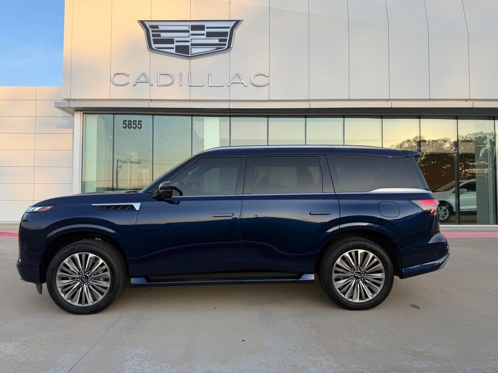 Used 2025 INFINITI QX80 Sensory AWD/4WD image 2