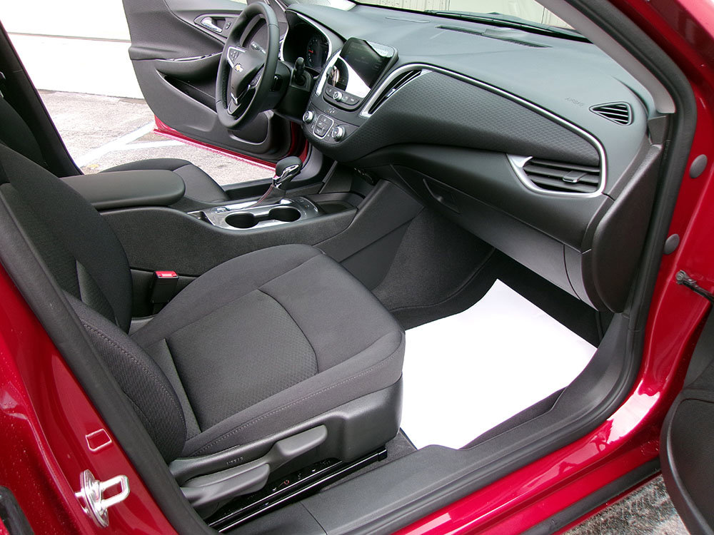 Used 2025 Chevrolet Malibu RS image 10