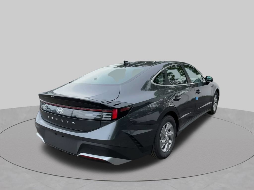 Used 2026 Hyundai Sonata SE FWD image 24
