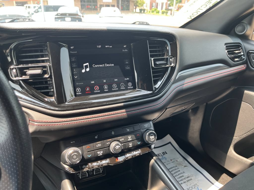 Used 2024 Dodge Durango GT AWD/4WD image 16