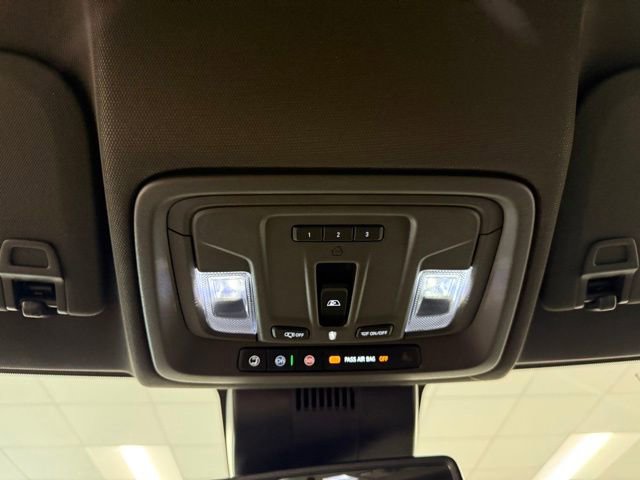 Used 2025 GMC Sierra 1500 SLT w/ SLT Premium Plus Package image 17