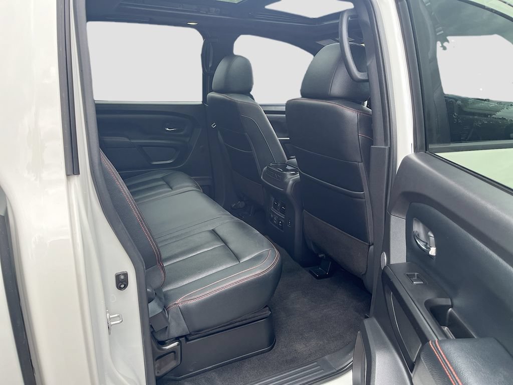 Used 2024 Nissan Titan PRO-4X w/ Pro-4x Convenience Package AWD/4WD image 29