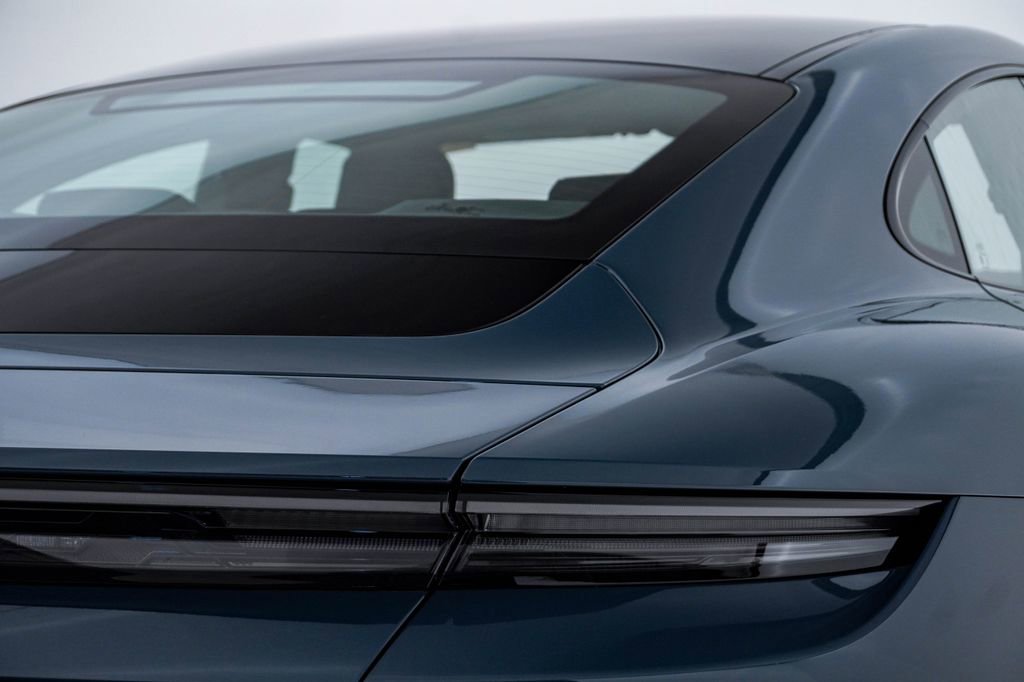 New 2026 Porsche Taycan 4S AWD/4WD image 12