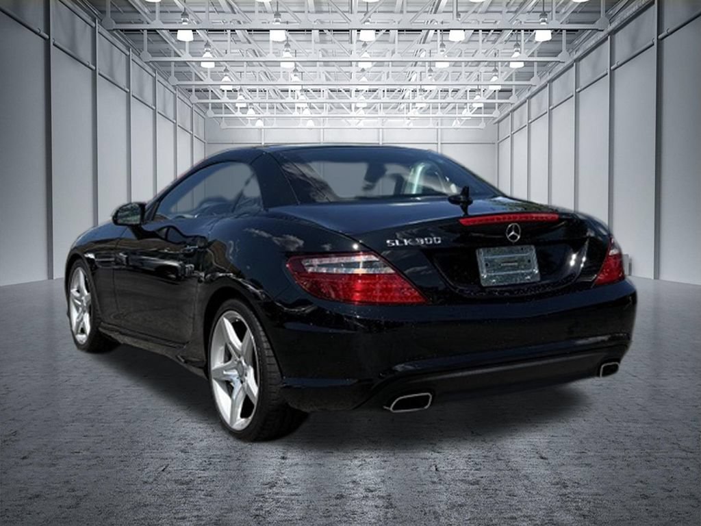 Used 2016 Mercedes-Benz SLK 300 image 19