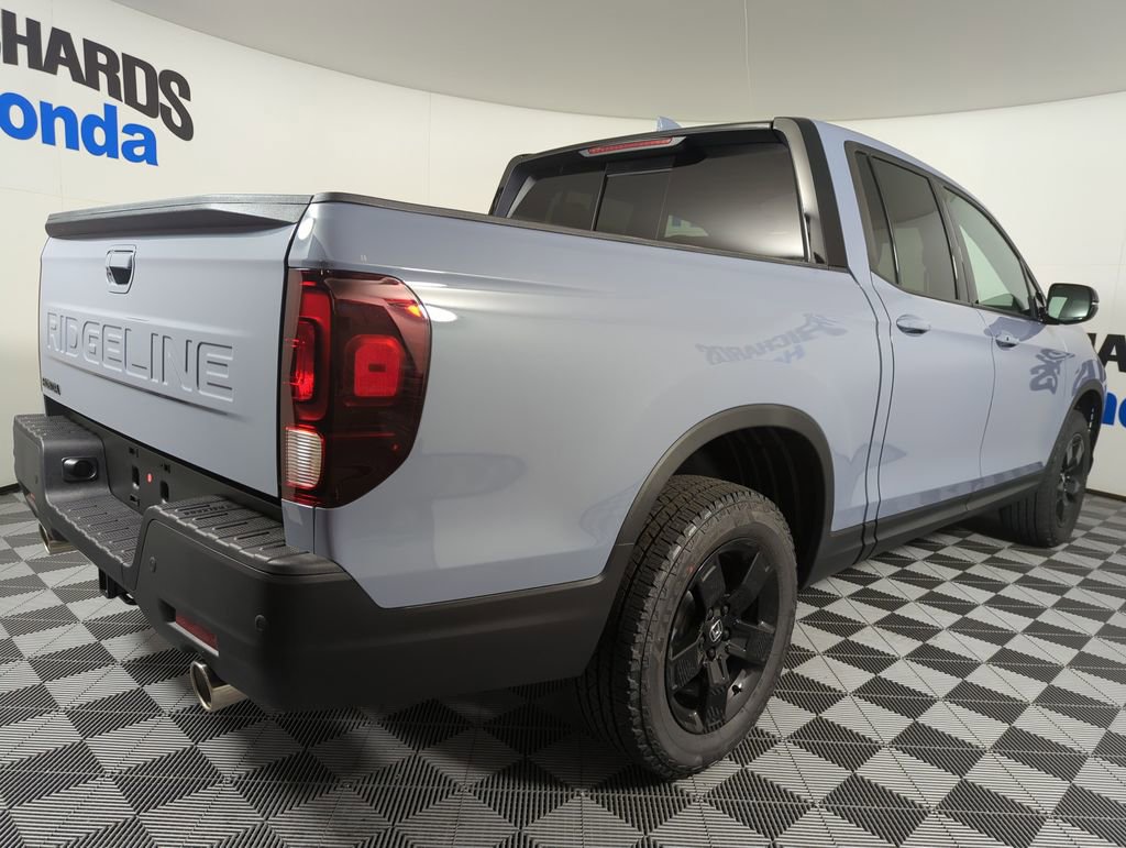 New 2026 Honda Ridgeline Black Edition image 5