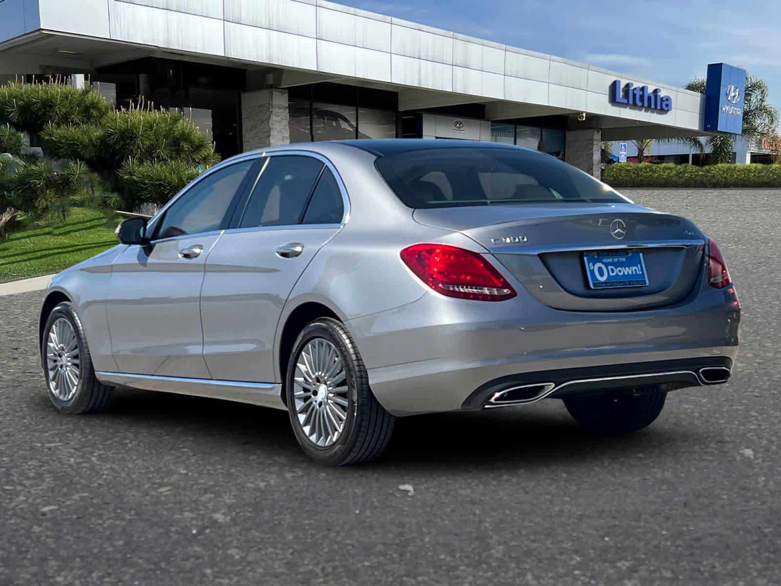 Used 2015 Mercedes-Benz C 300 4MATIC Sedan image 7