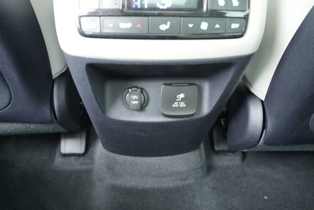 Used 2025 Hyundai Palisade Calligraphy image 23